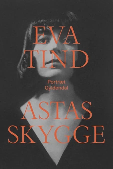 Astas skygge af Eva Tind Kristensen