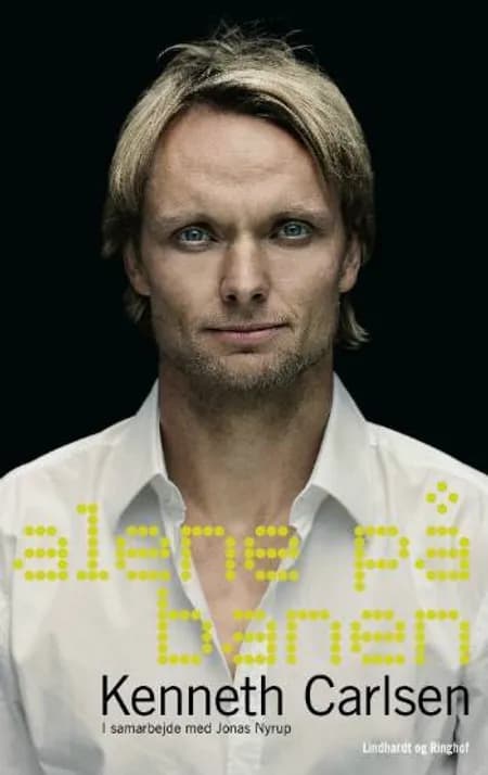 Alene på banen af Kenneth Carlsen