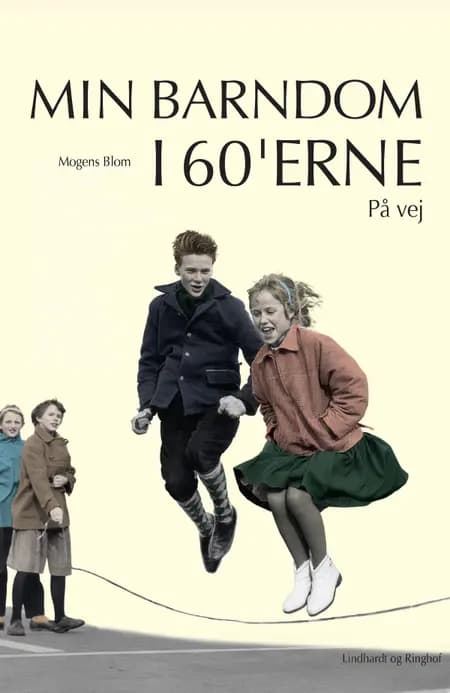 På vej af Mogens Blom