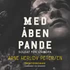 Med åben pande af Arne Herløv Petersen