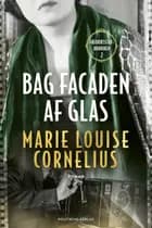 Bag facaden af glas