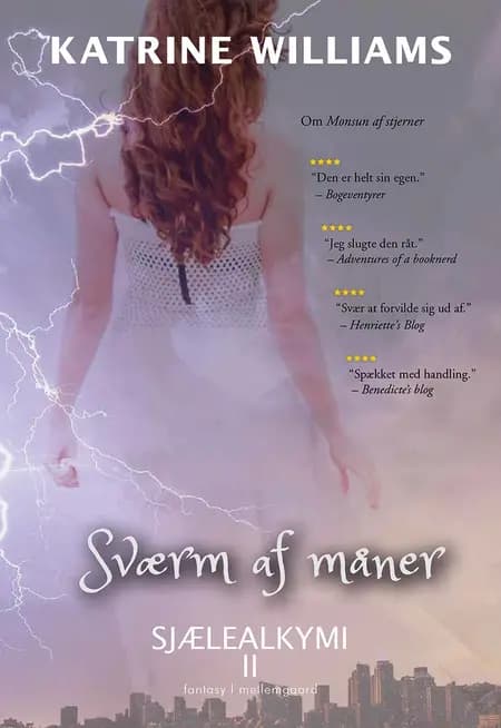 Sværm af måner af Katrine Williams