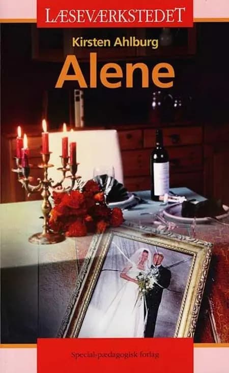 Alene af Kirsten Ahlburg