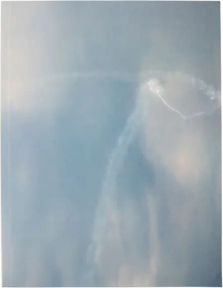 Killer Machine (the sublime sky, clouds, camouflage smoke disrupting heat-seeking missiles, fighter planes removed) af Paula Duvå