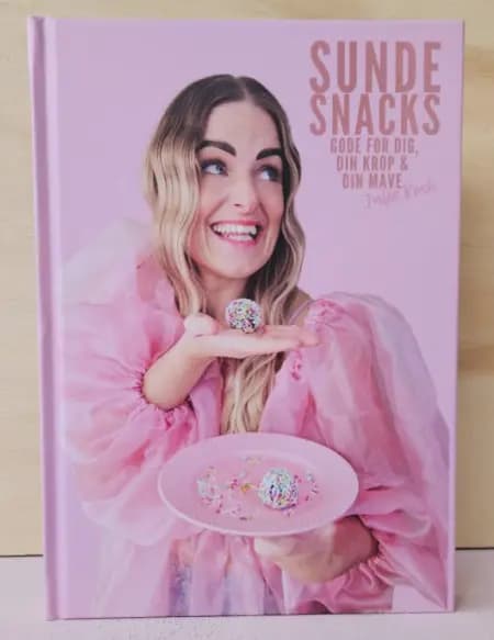 Sunde Snacks - gode for dig, din krop og din mave af Julie Koch