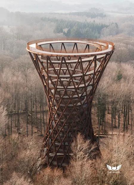 Skovtårnet af Kristoffer Lindhardt Weiss