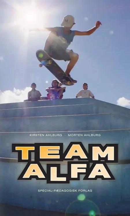Team Alfa af Kirsten Ahlburg